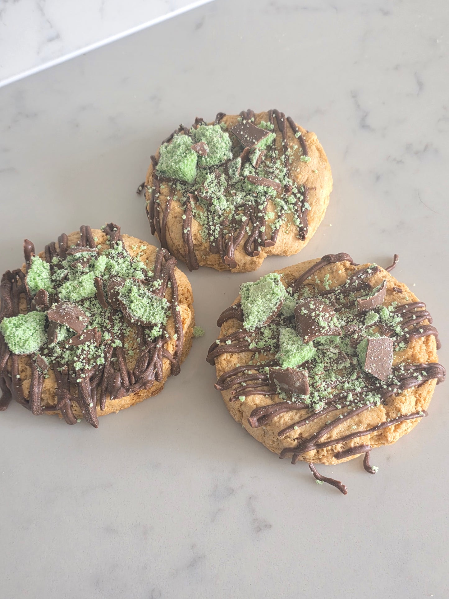 GLUTEN FREE Deep Pan Aero Mint Cookie