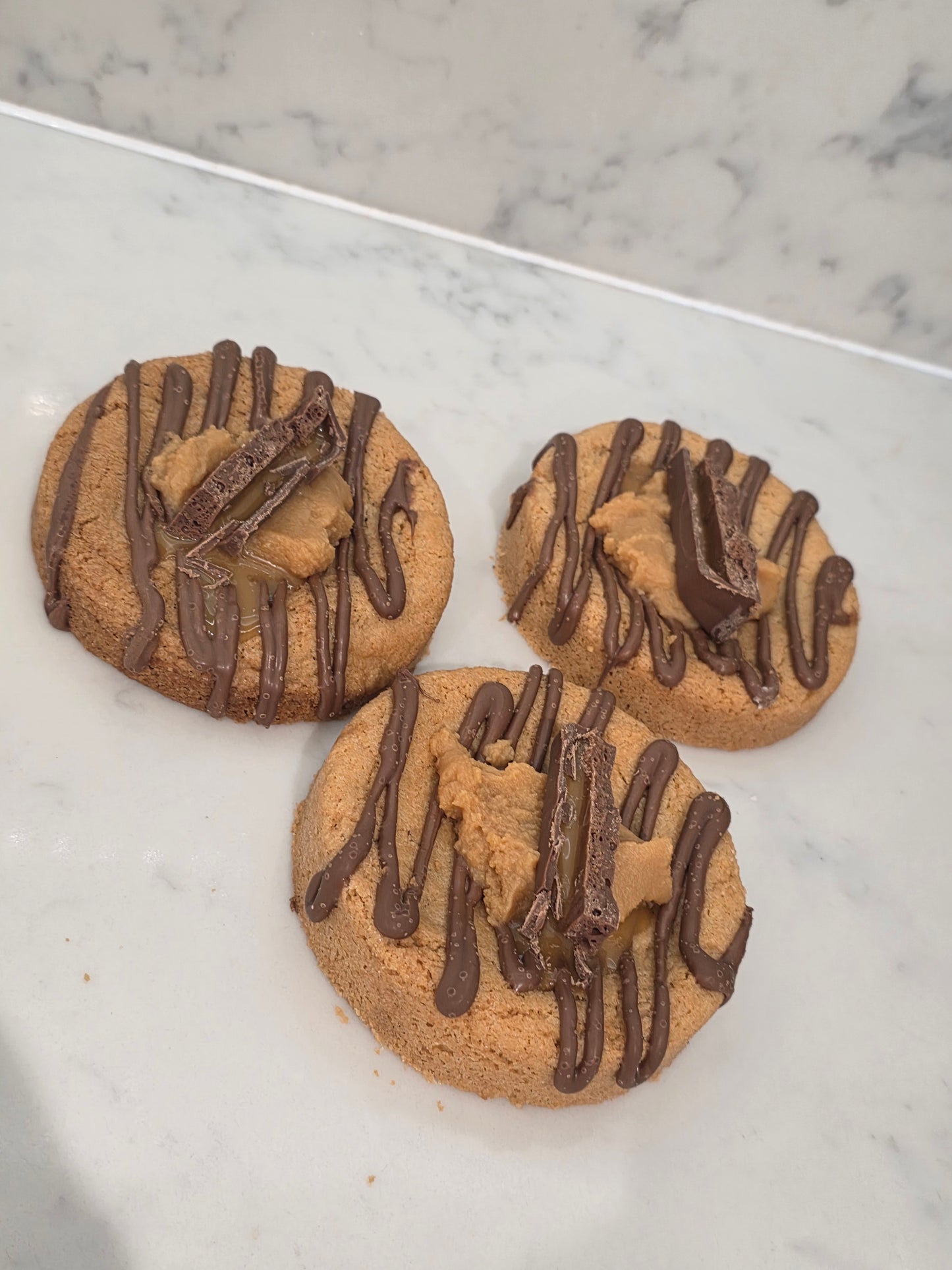 GLUTEN FREE Deep Pan Wispa Gold Cookie