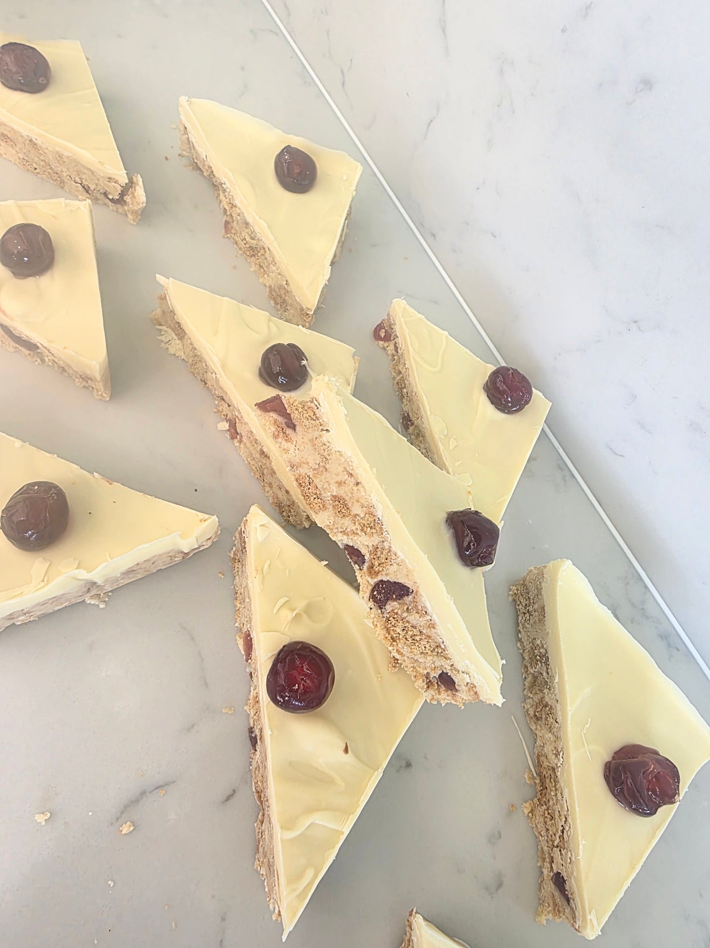 GLUTEN FREE Bakewell Slice