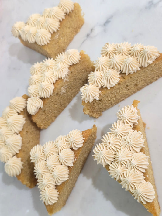 GLUTEN FREE - Bueno Style Cake - White chocolate and hazelnut