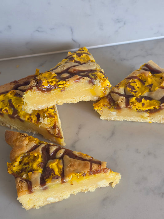 GLUTEN FREE - Banoffee Blondie - Perky Nana