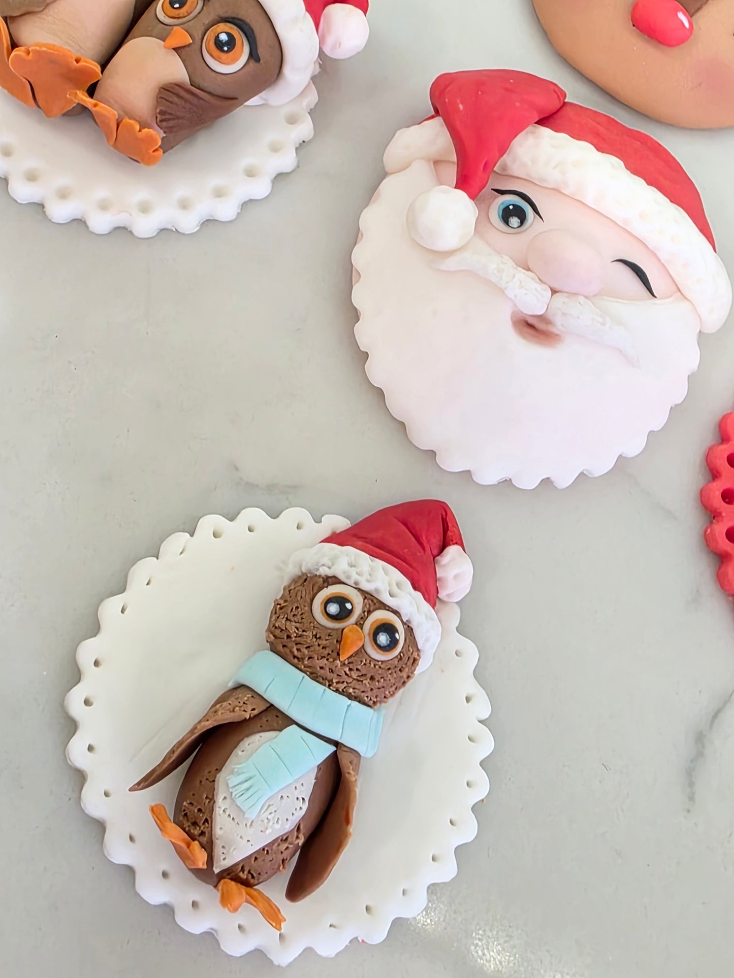 CHRISTMAS cupcake DECORATING class - Fri 11th Dec - 10-1pm