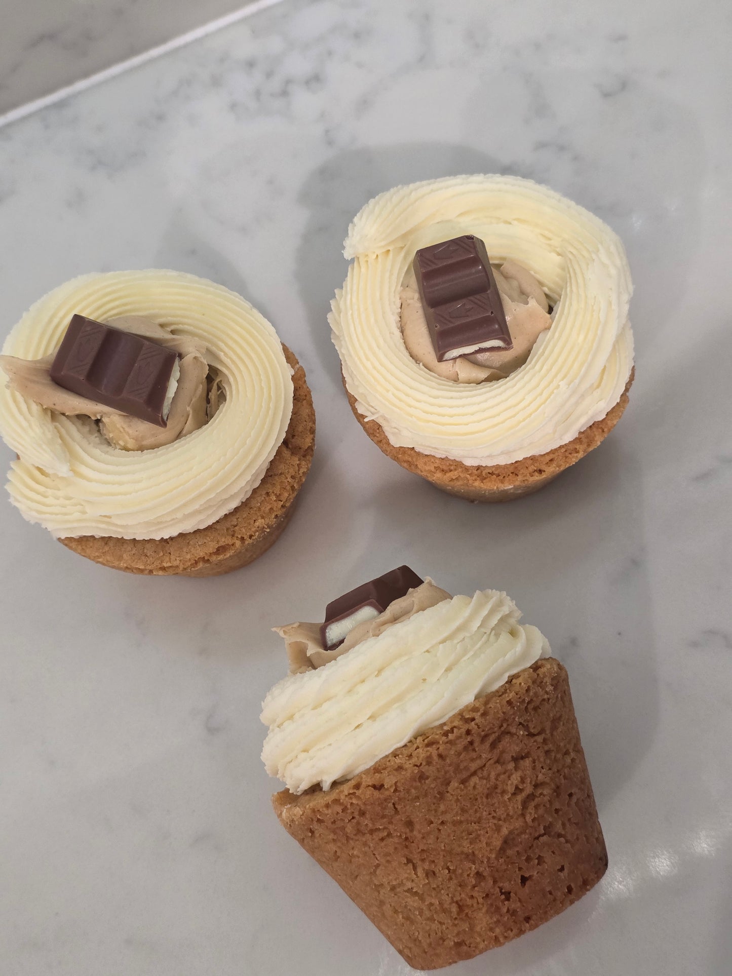 GLUTEN FREE Kinder Bueno Cookie Cups